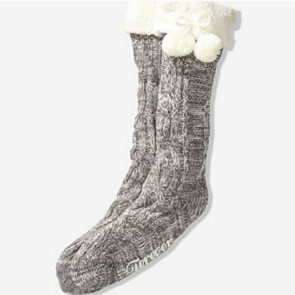 Pink Victoria's Secret Gray Cable Knit Socks with Pom Poms Forever Busy One Size